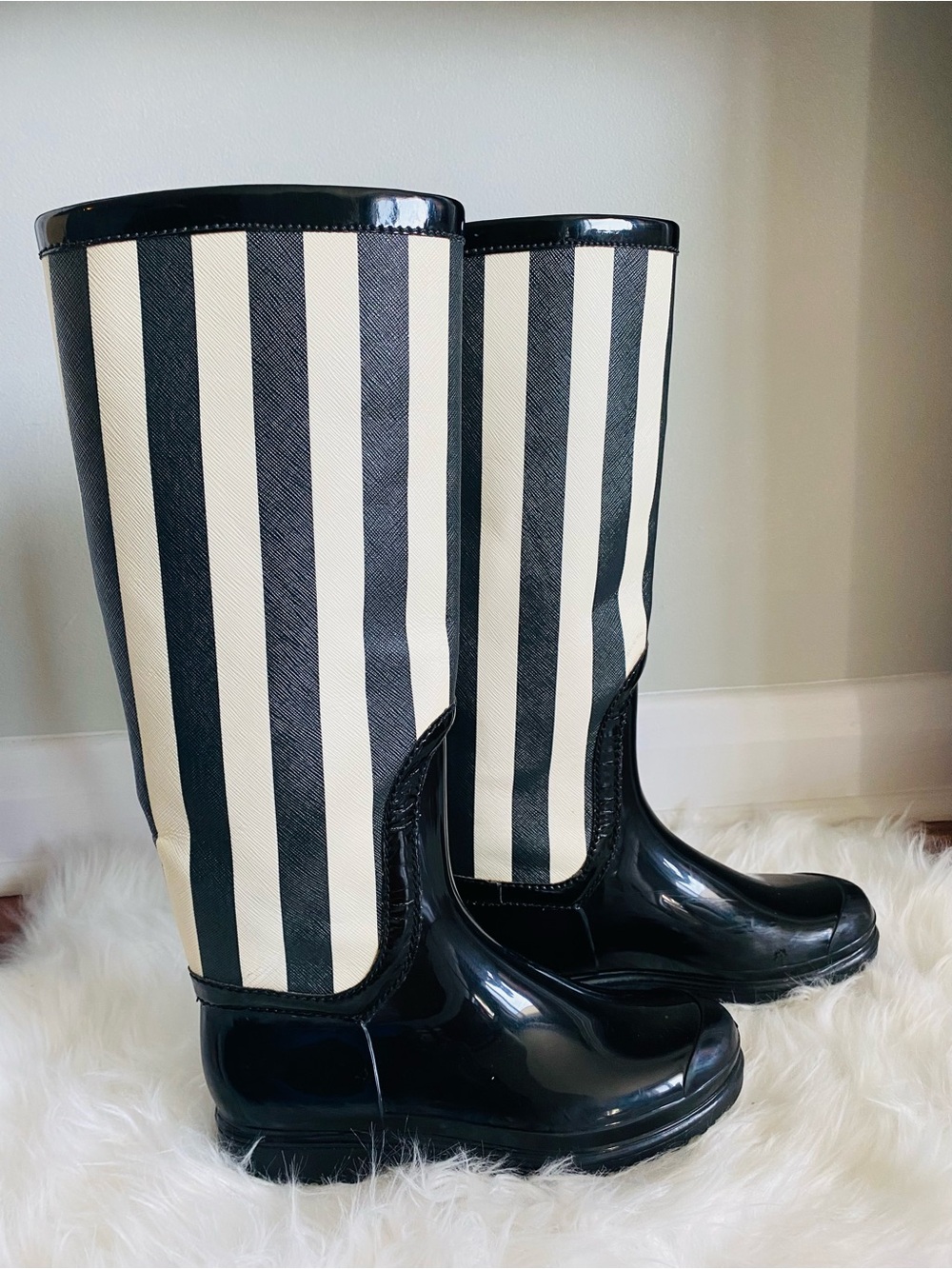 Dolce & Gabbana Wellington Knee High Black & Off White Striped Boots. Authentic - Picture 15 of 17